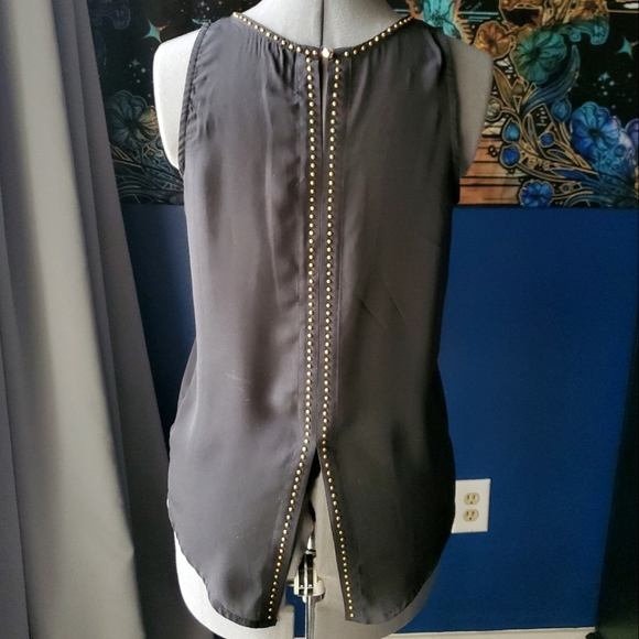 Stitch Fix Gold Studded Keyhole Split Back Top - M - Picture 1 of 5
